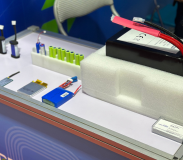 尊龙时凯消费电池亮相越南VIEE 2025，为东南亚电子产业增长注入新势能